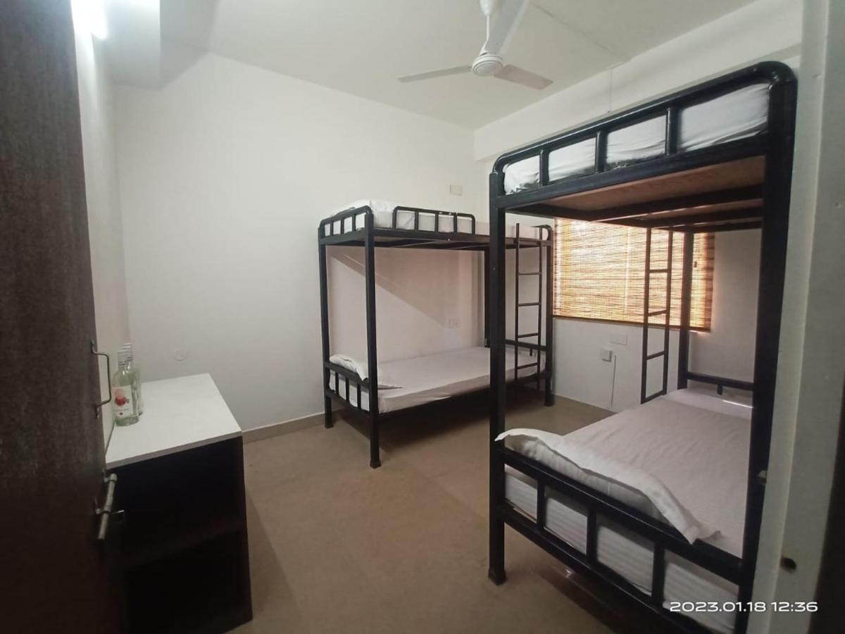 Travelers Hostel Guwahati Exterior foto