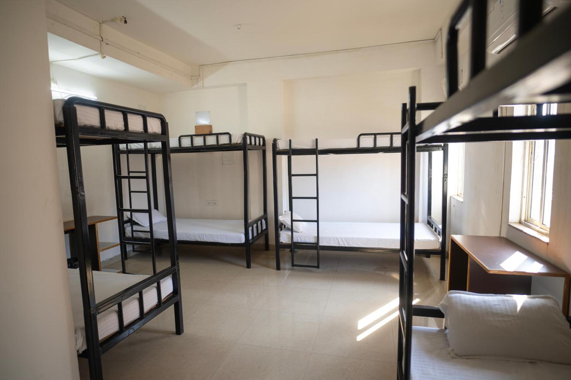 Travelers Hostel Guwahati Exterior foto